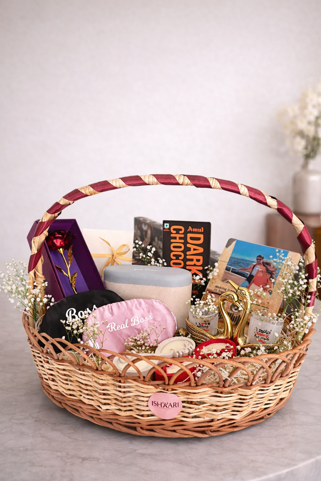 Ishraari gifting